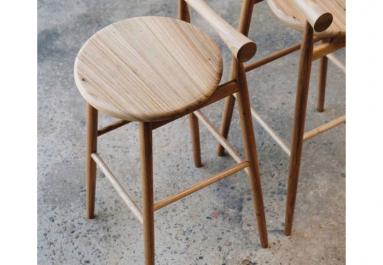 Ghế bar gỗ Jundo mặt tròn